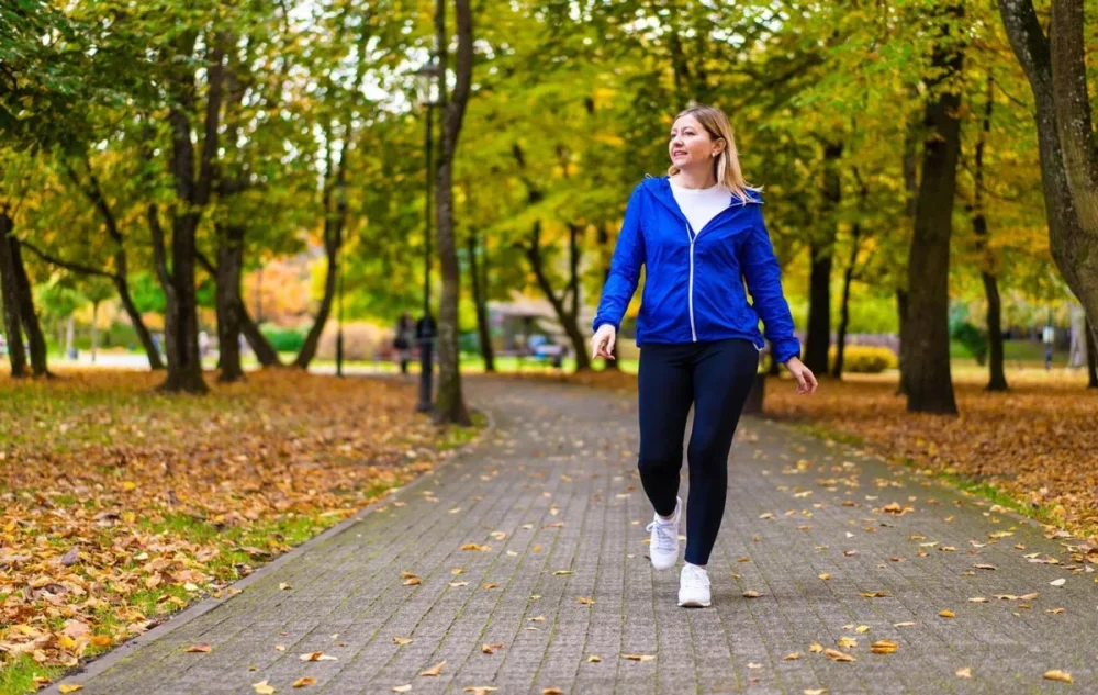 جدیدترین ترندهای پیاده‌روی 2025؛ ترکیب تکنولوژی، طبیعت و تندرستی